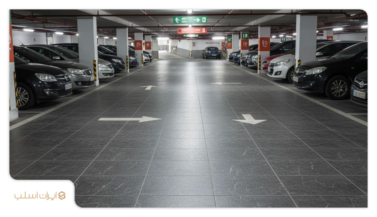 تایل طولی مرمریت لاشتر مشکی تیشه ای